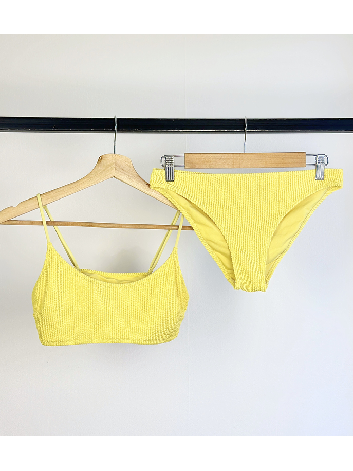 Bikini amarillo textura 1