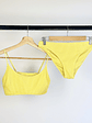 Bikini amarillo textura - Miniatura 1