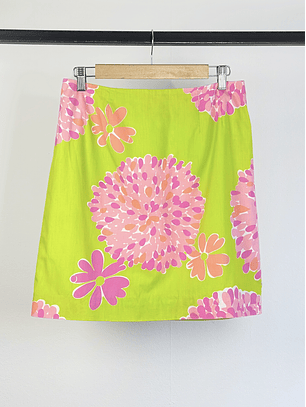 Falda verde floreada