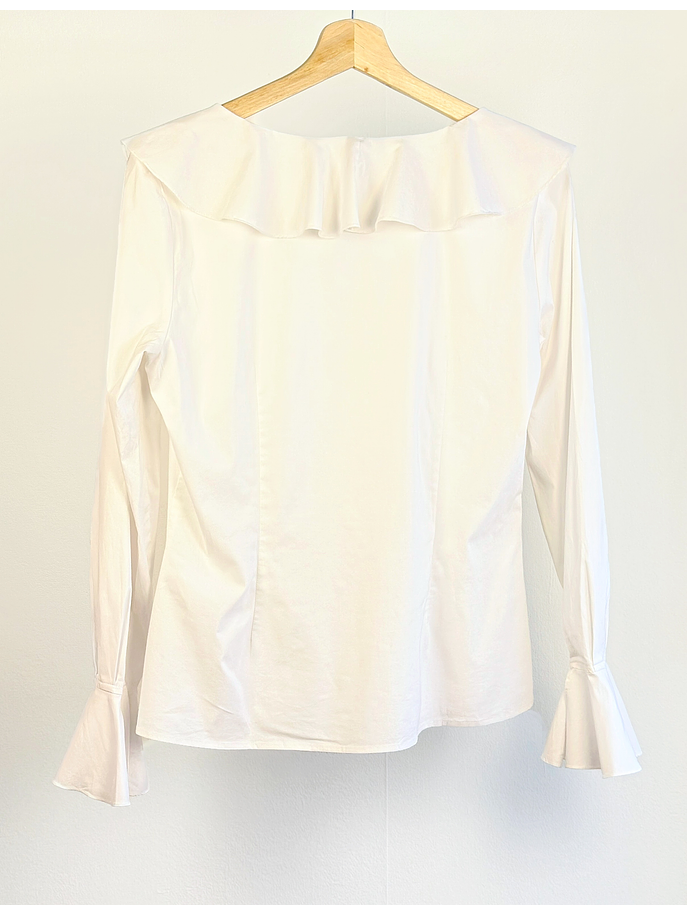 Camisa blanca vuelos 3