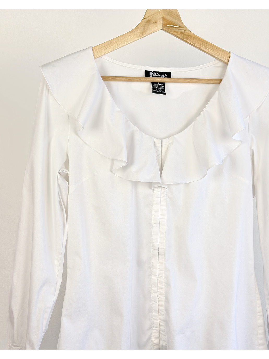 Camisa blanca vuelos 2