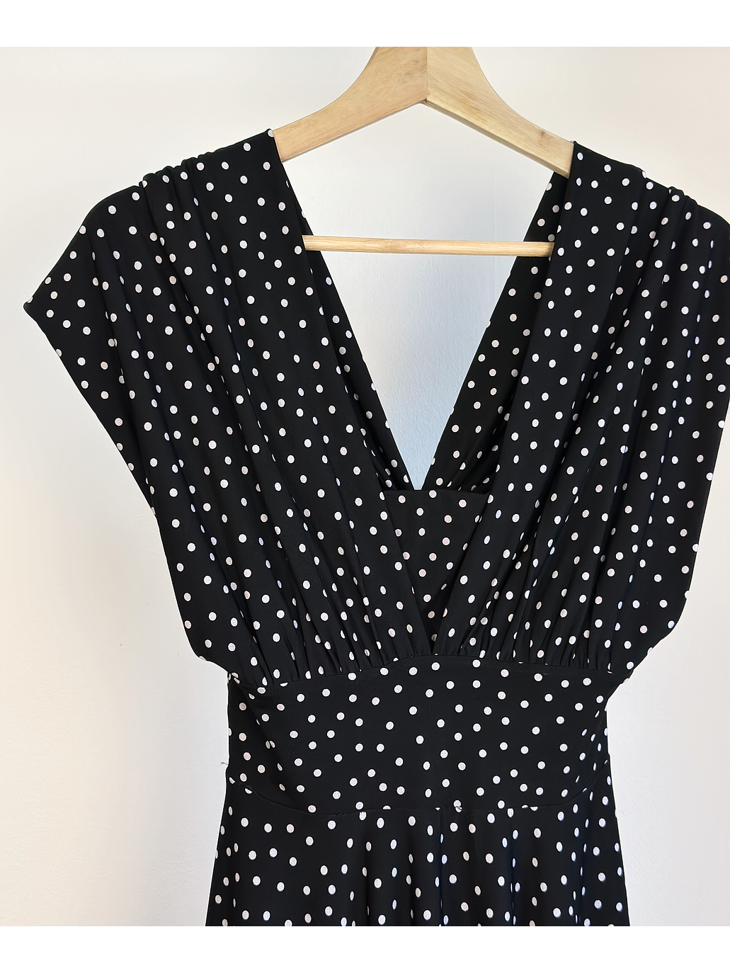 Vestido negro puntos  2