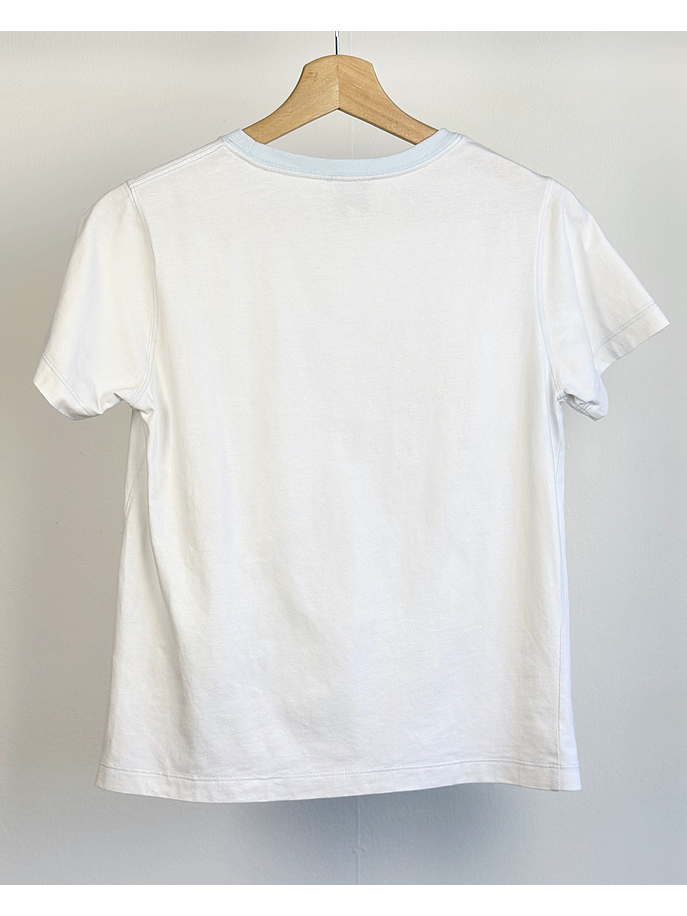 Polera blanca estampada  3