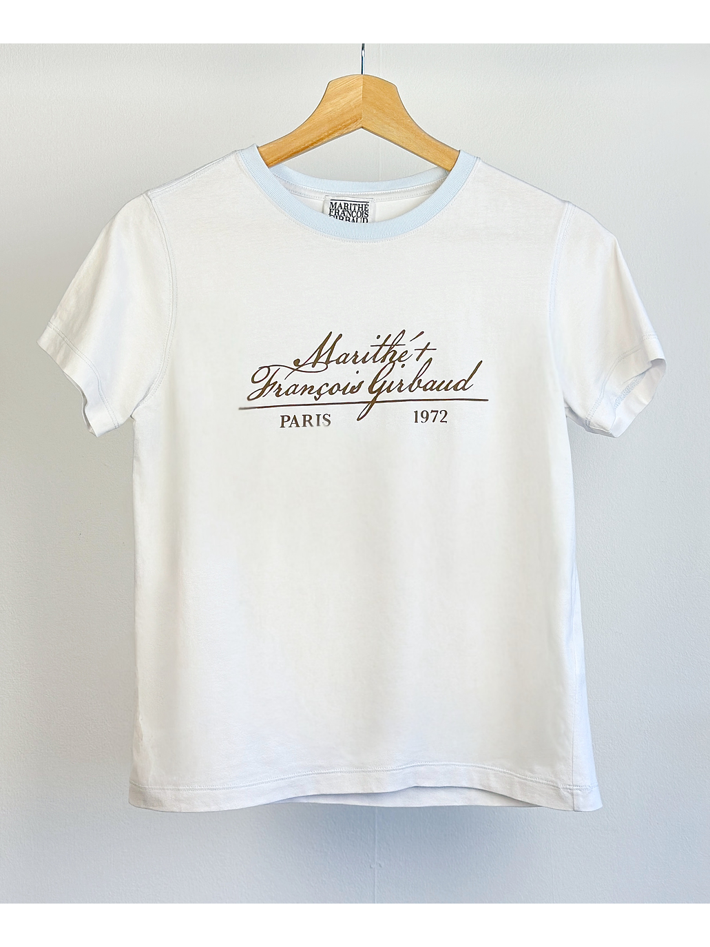 Polera blanca estampada  1