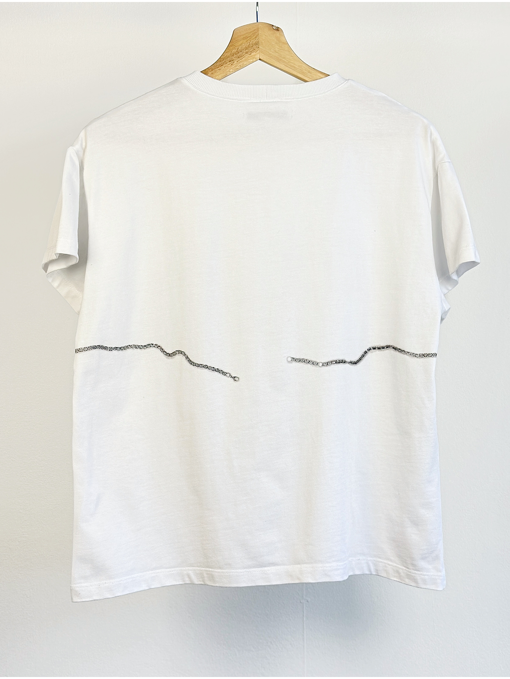 Polera blanca estampada 3