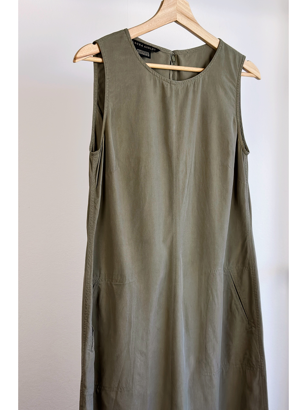 Vestido verde militar seda 3