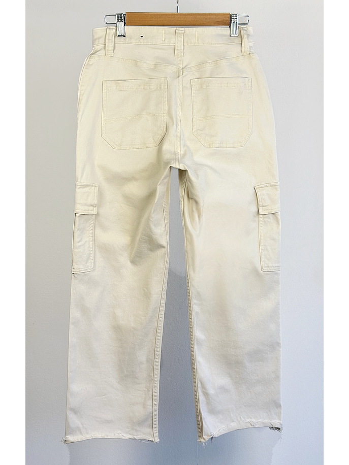 Pantalón cargo crema 3
