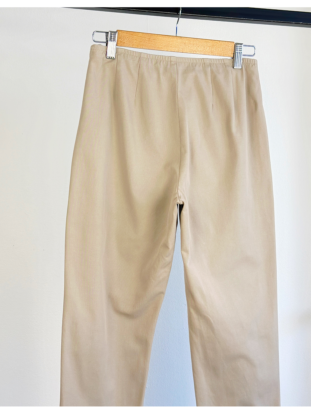 Capri beige elasticado 4