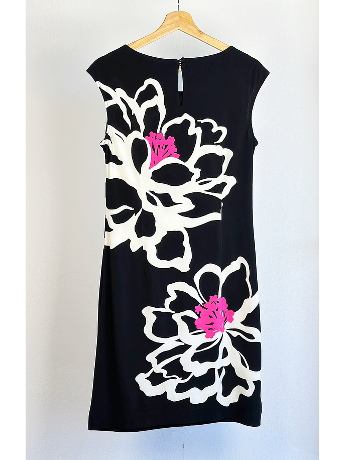 Vestido negro floreado 4