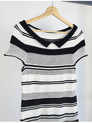 Polera de punto rayada