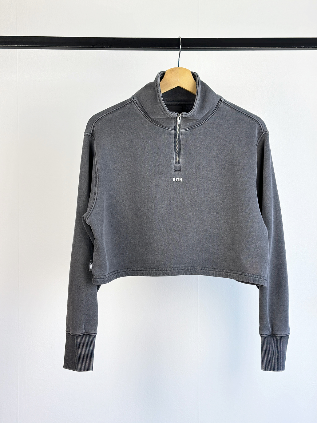 Polerón crop plomo 2