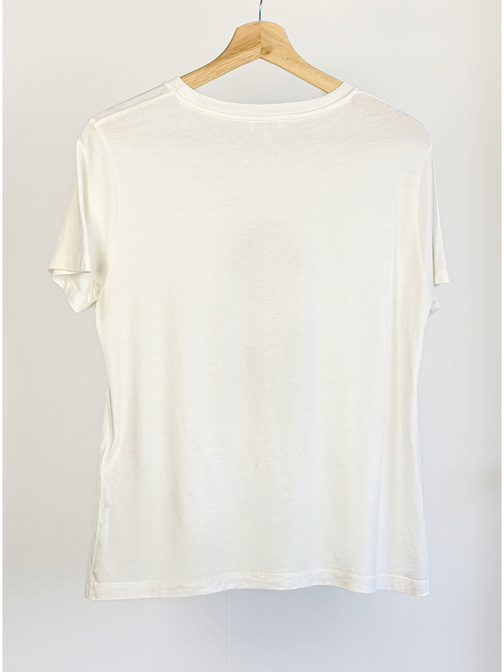 Polera blanca estampada  3