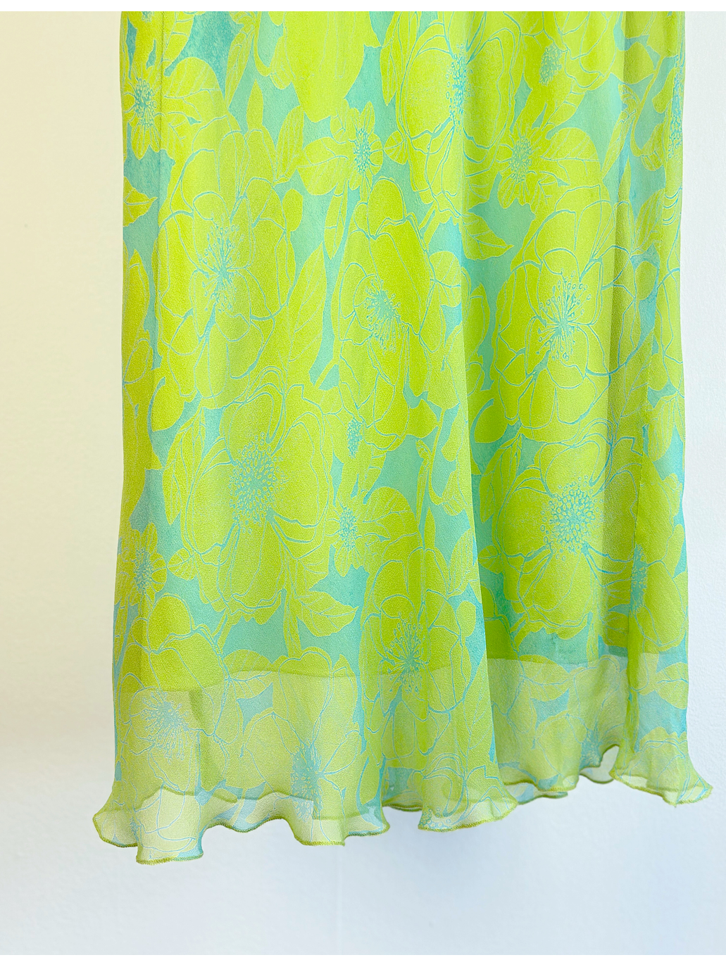 Falda verde de seda 2