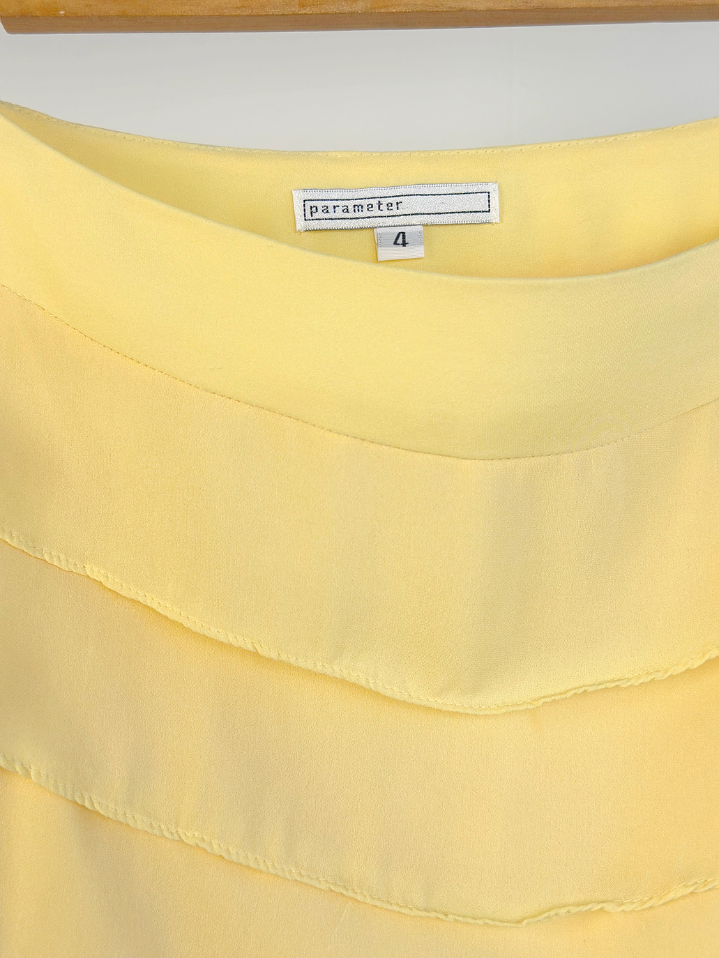 Falda de seda amarilla 4