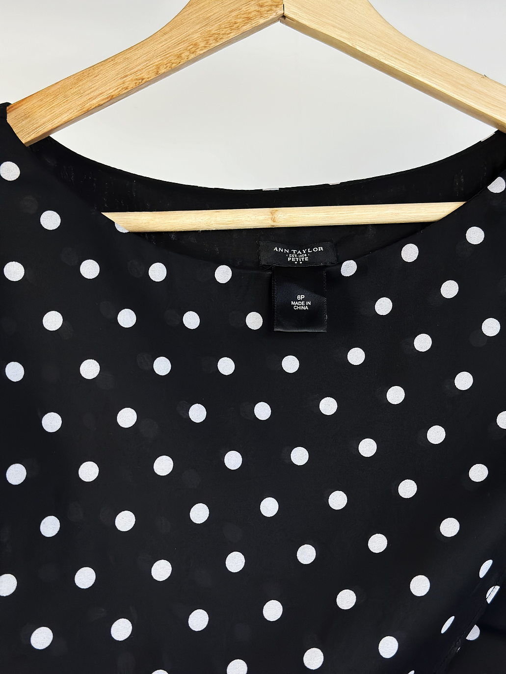 Vestido negro lunares 4