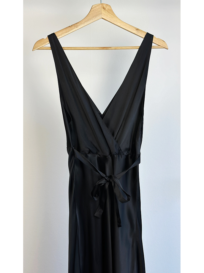 Vestido de seda negro satinado 4