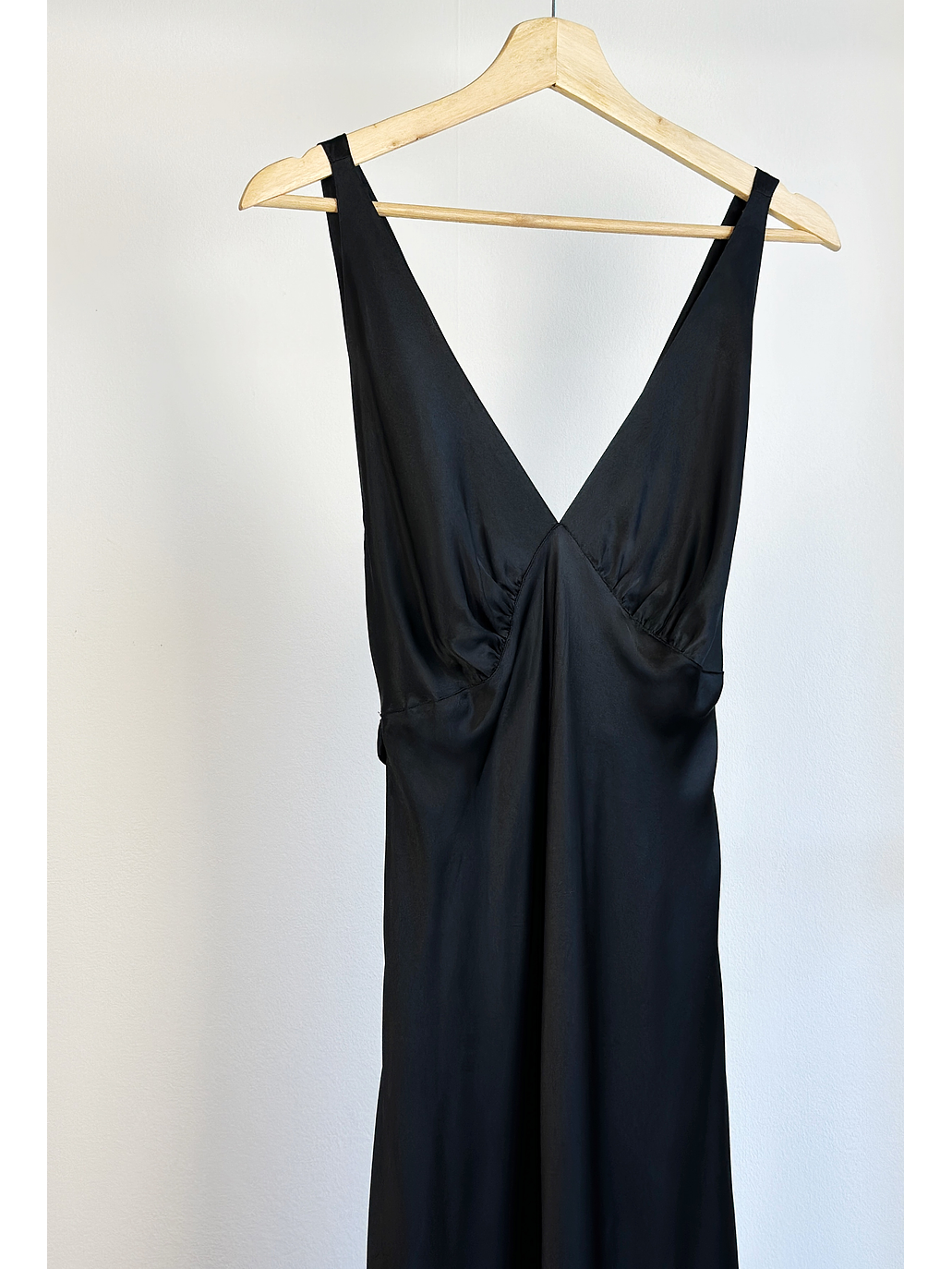 Vestido de seda negro satinado 2