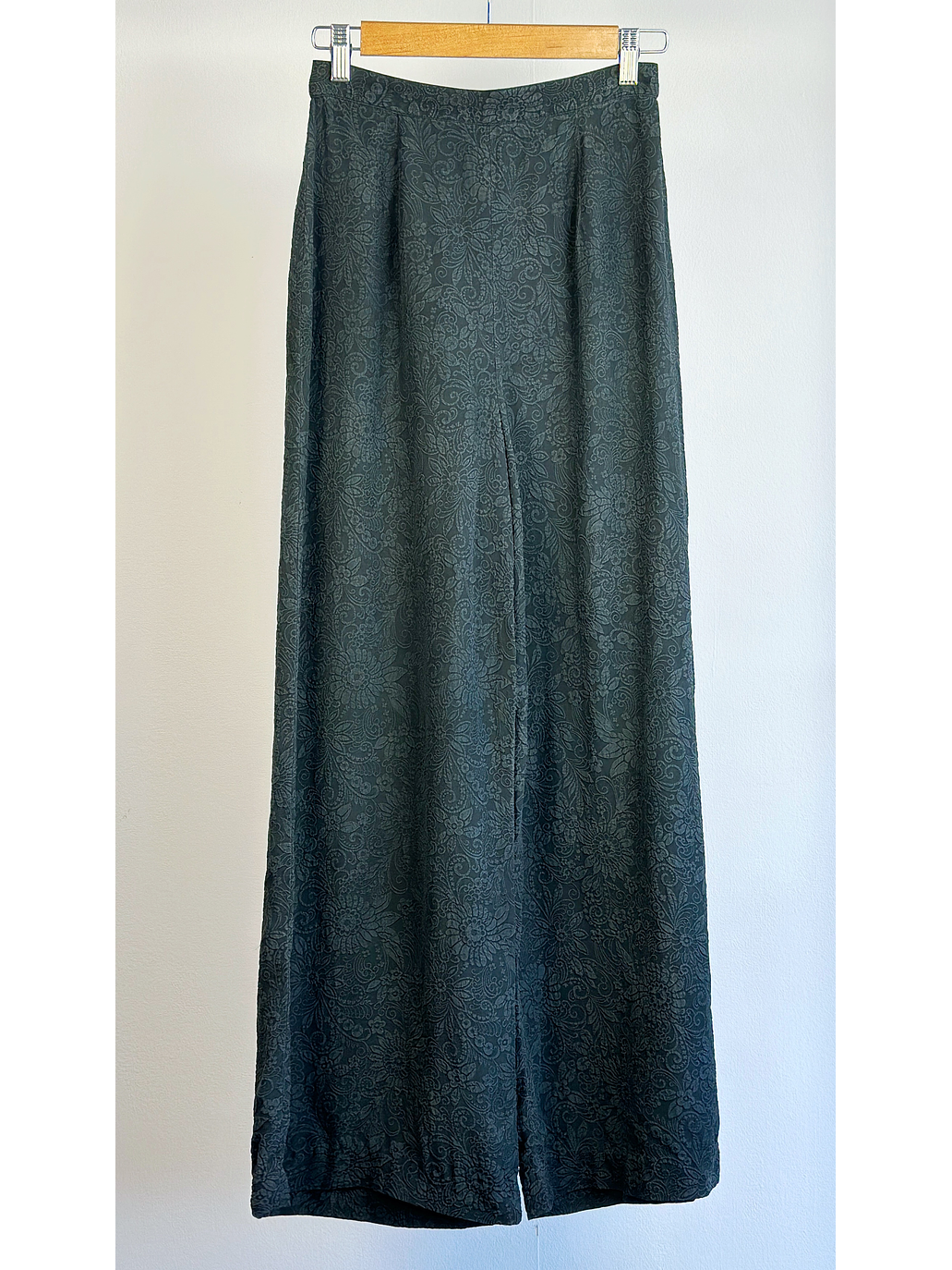 Pantalón turquesa de seda  1