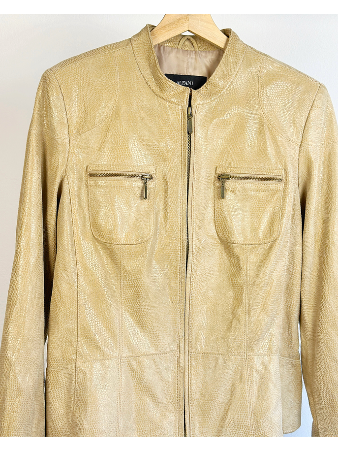 Chaqueta beige de cuero 2