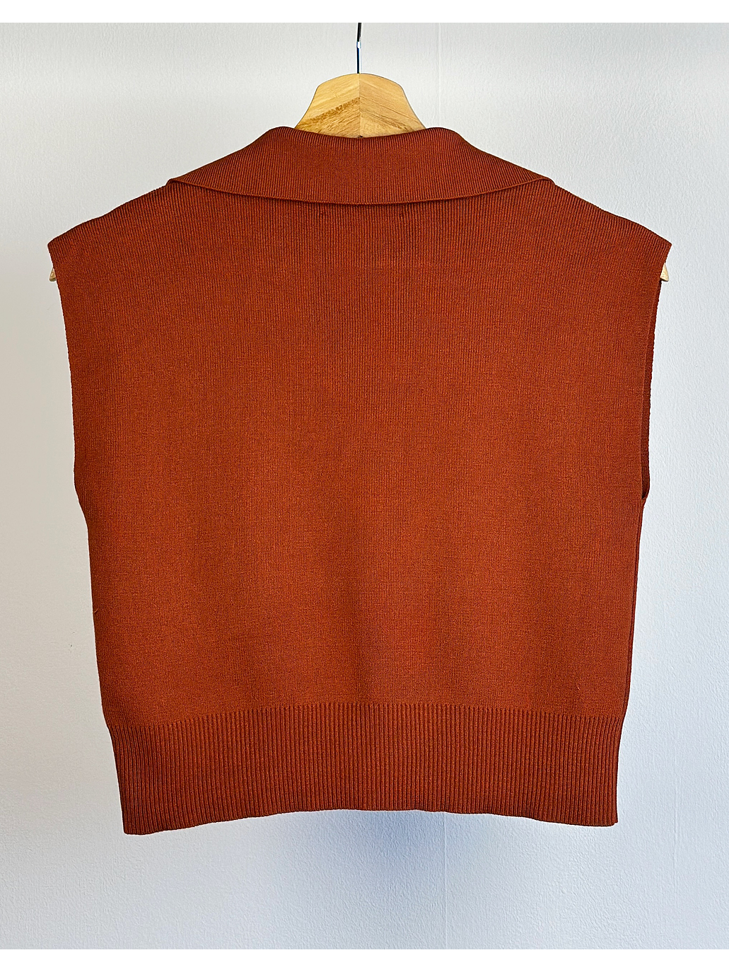 Top de punto terracota 4