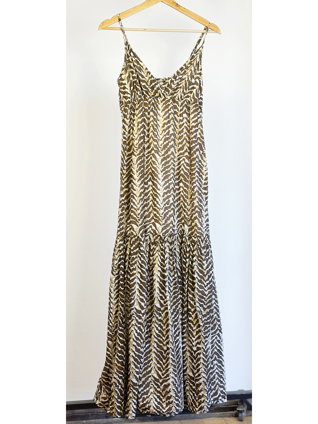 Vestido largo escotado 1