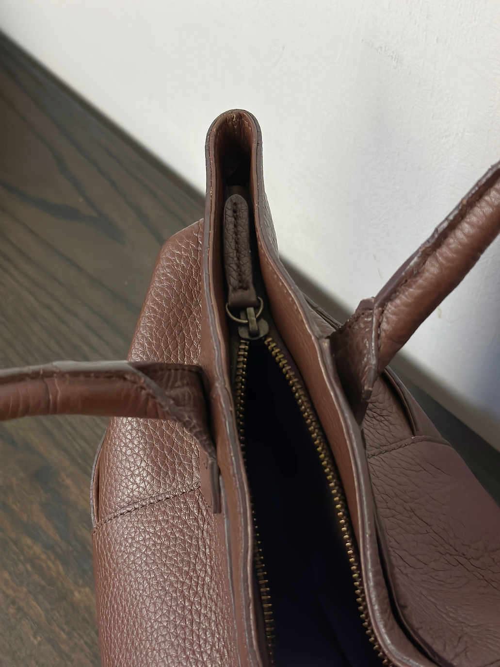 Bolso café de cuero 6