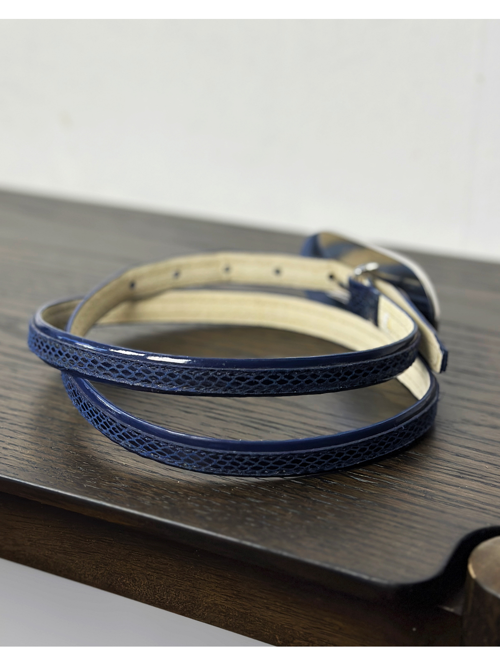 Cinturón azul texturizado 4