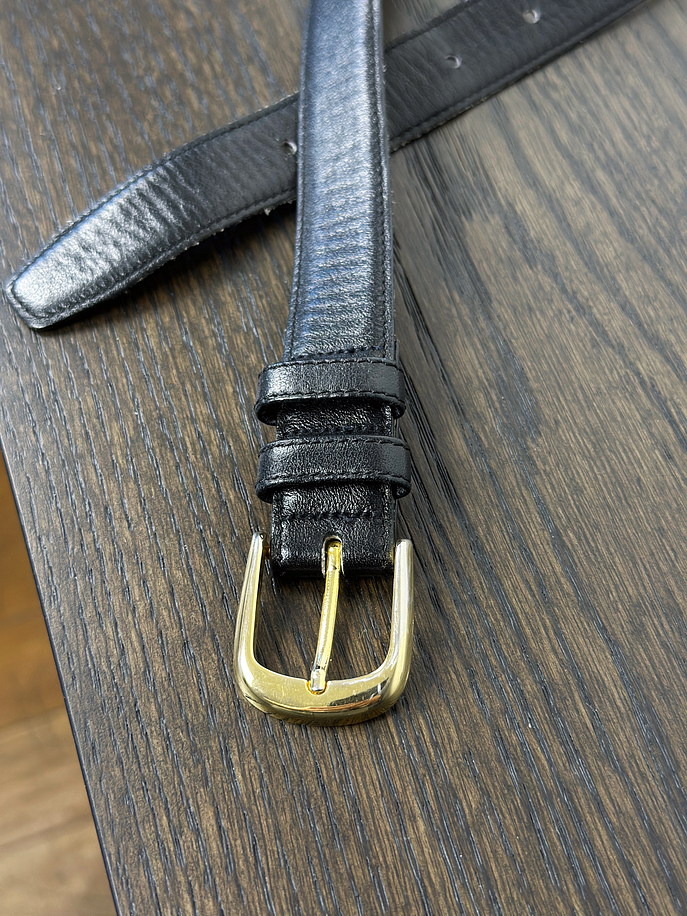 Cinturón negro de cuero 8