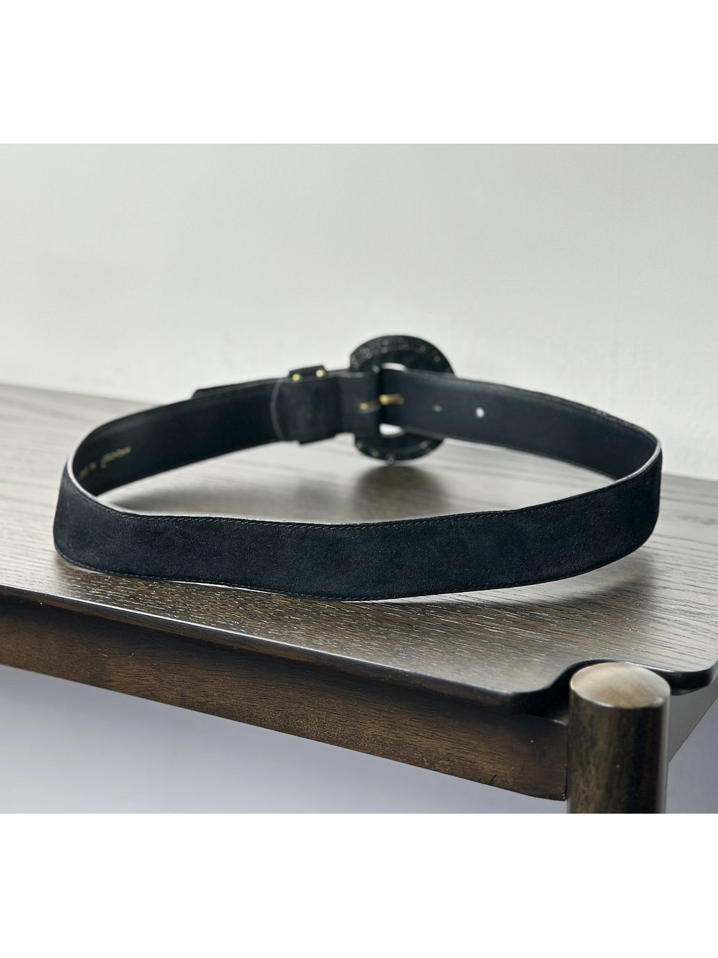 Cinturón negro de gamuza 4