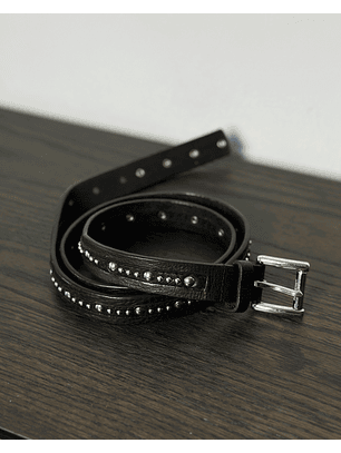 Cinturón negro de cuero