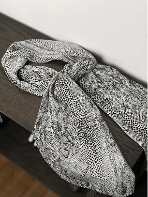 Pañuelo animal print