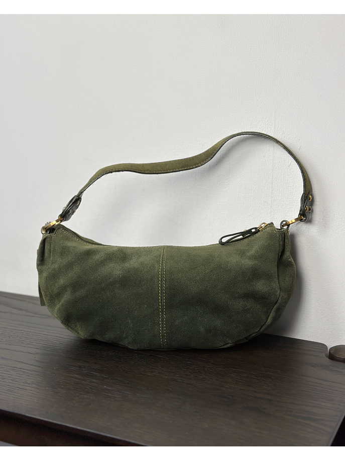 Cartera de gamuza verde 3