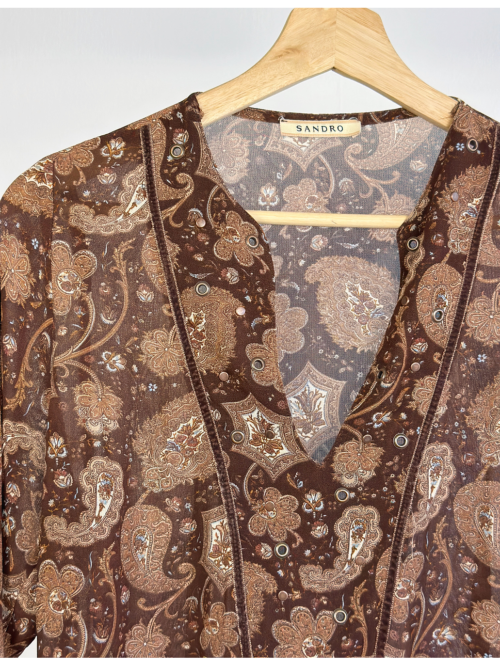 Blusa café estampada 4