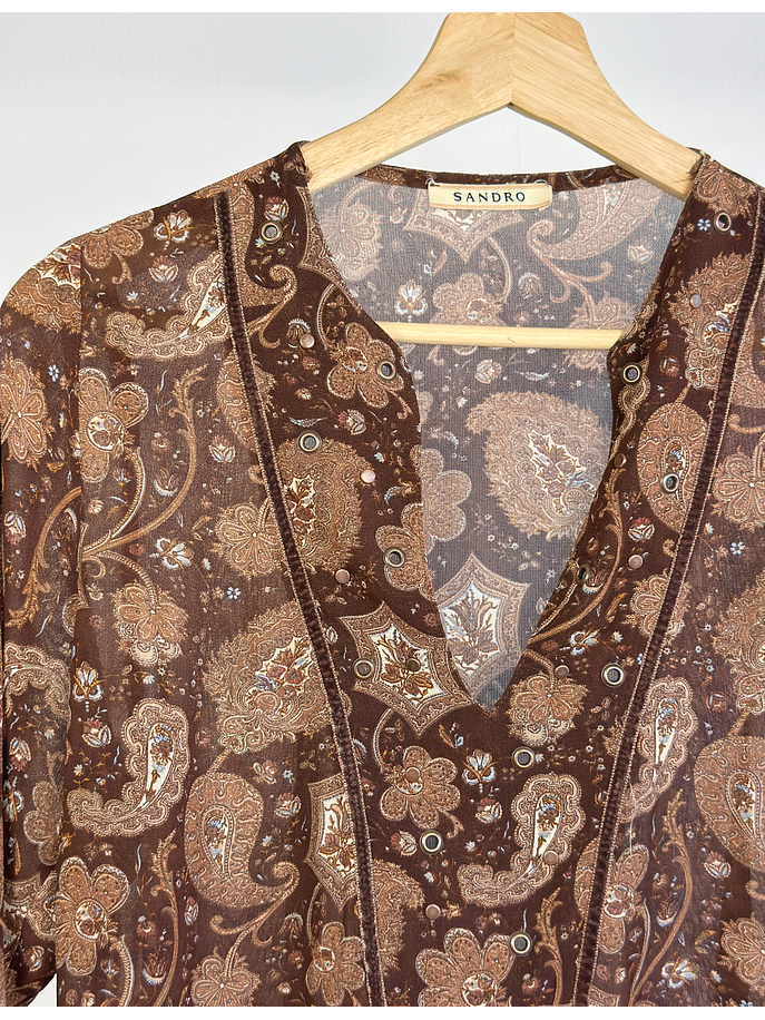 Blusa café estampada 4