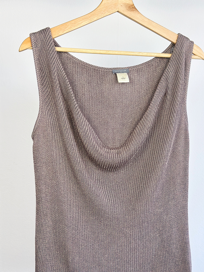 Top de punto taupe 2