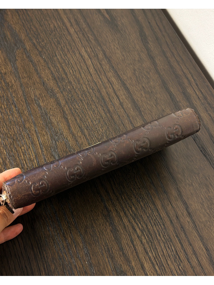 Billetera larga café de cuero 10