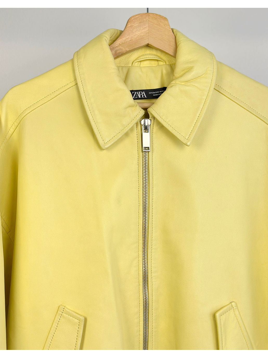 chaqueta de cuero amarilla 4