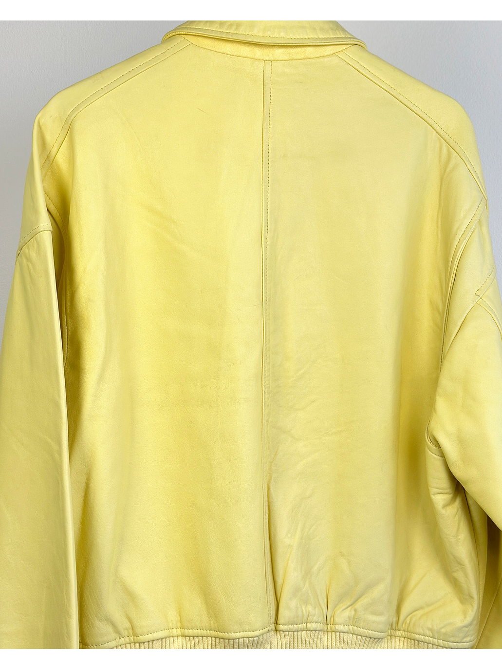 chaqueta de cuero amarilla 8