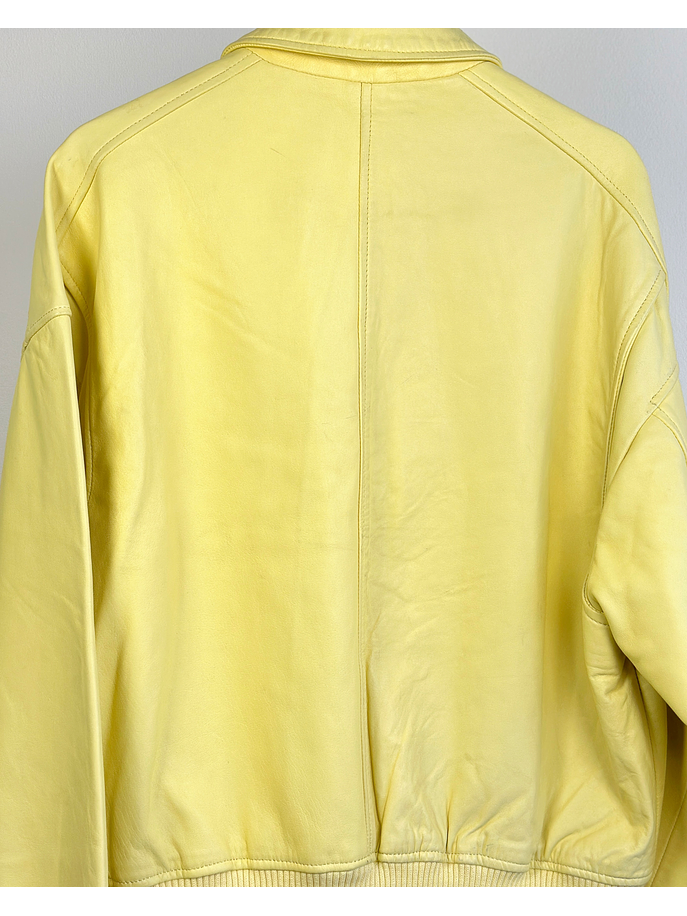 chaqueta de cuero amarilla 8