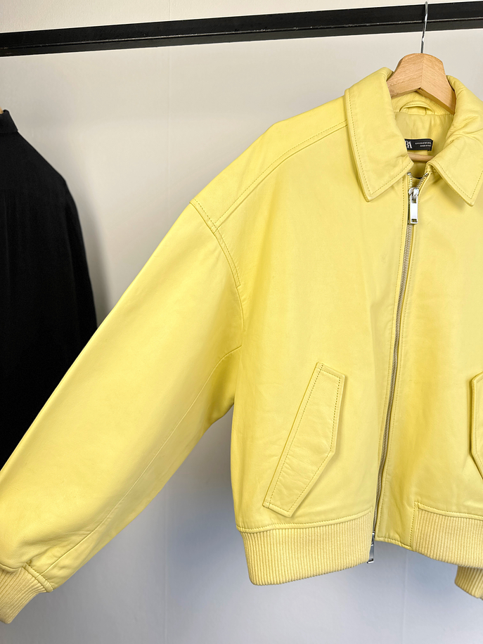 chaqueta de cuero amarilla 6