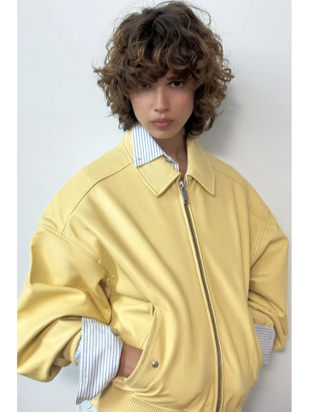 chaqueta de cuero amarilla 11