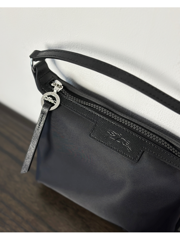 Bolso de mano negro 1