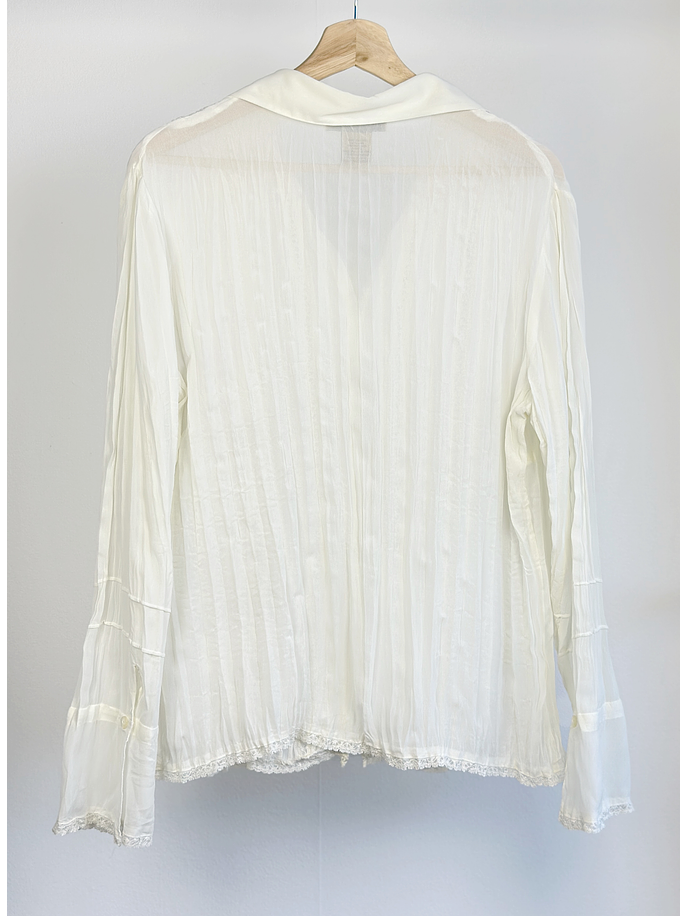 Camisa crema plisada  3