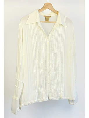 Camisa crema plisada 