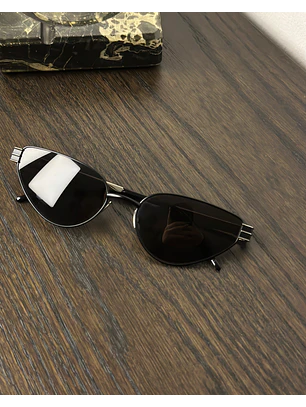 Lentes de sol negros