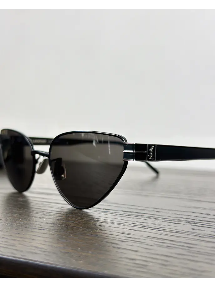 Lentes de sol negros 4