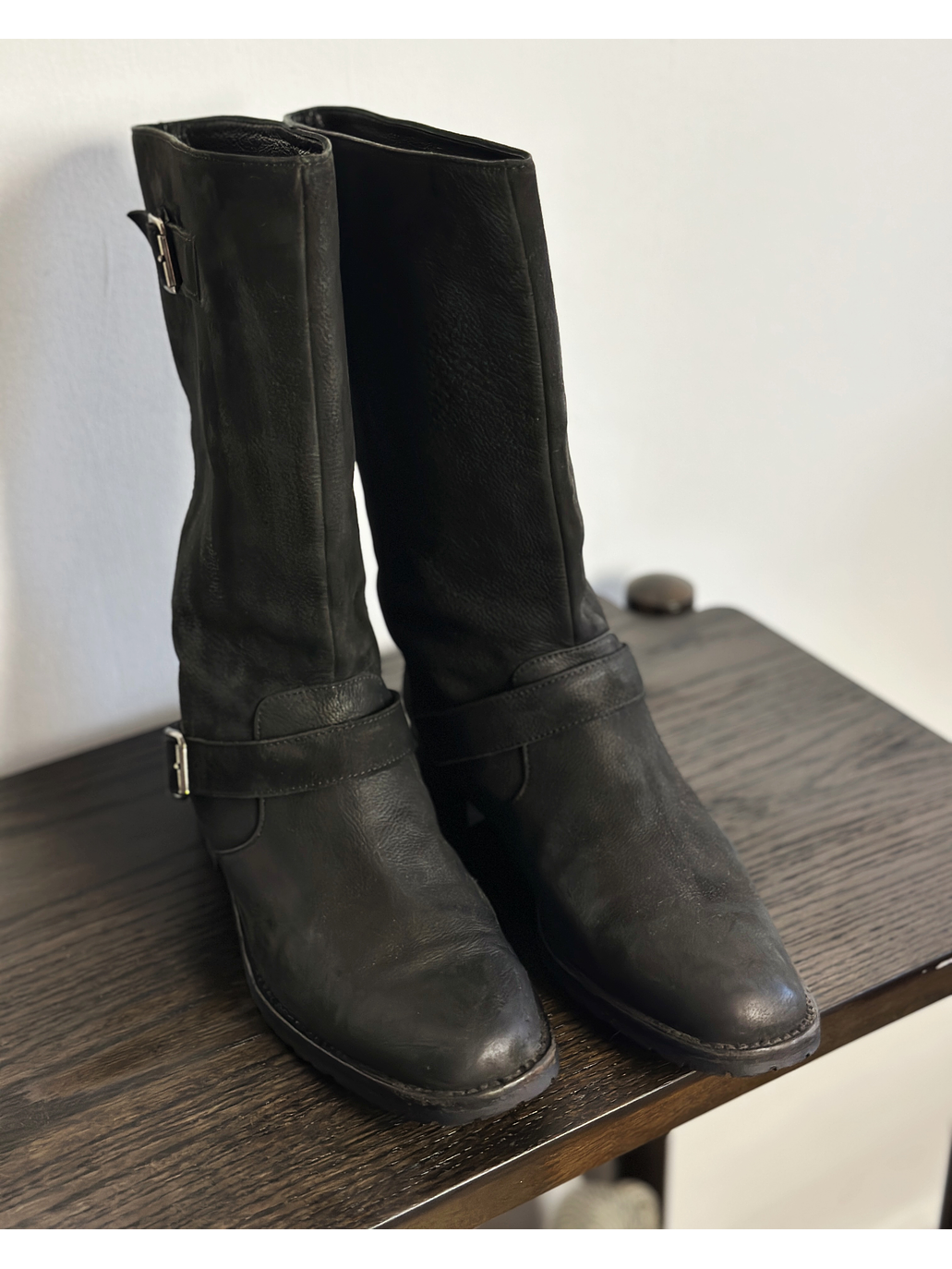 Botas negras de cuero 4