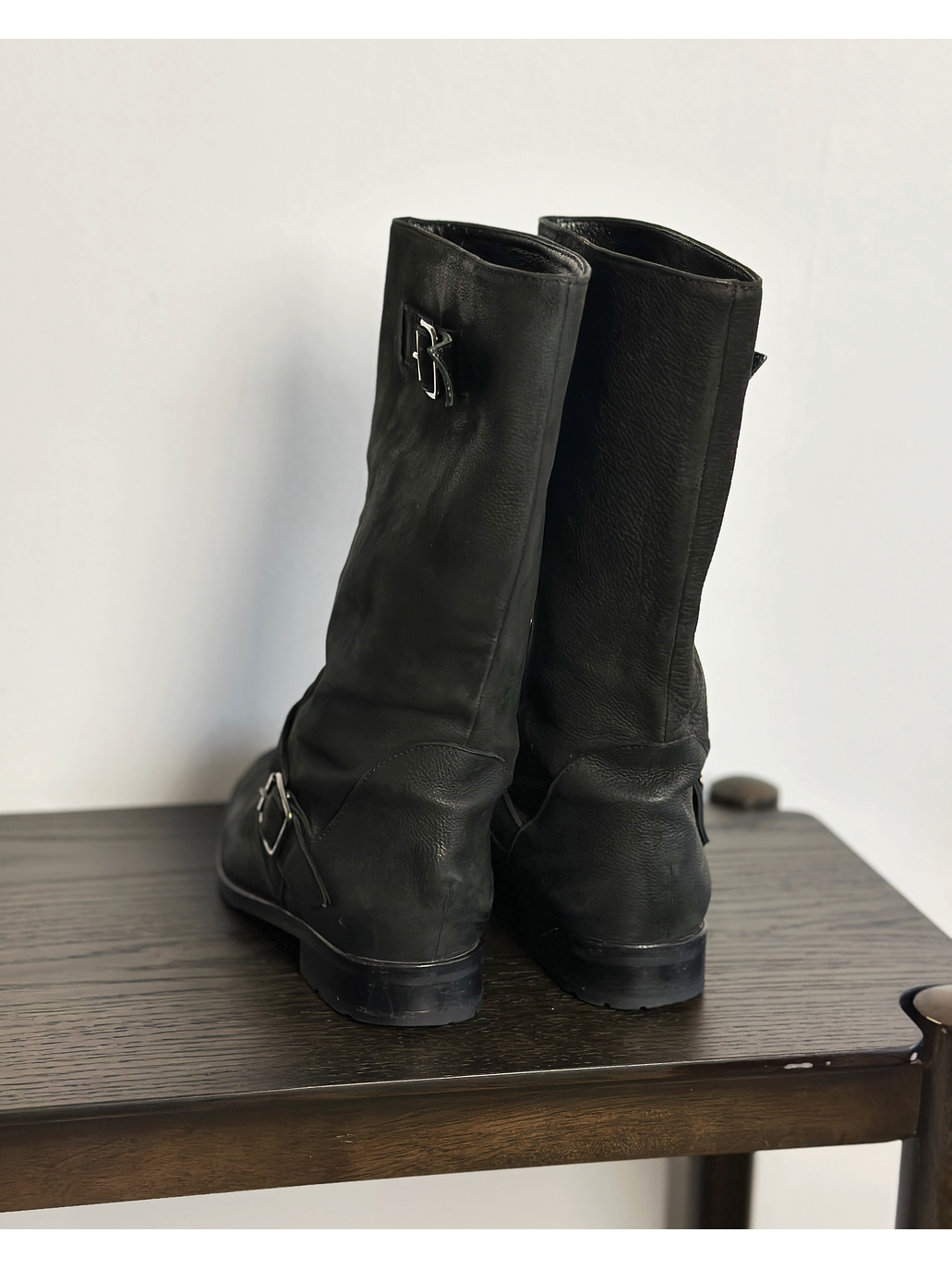 Botas negras de cuero 7