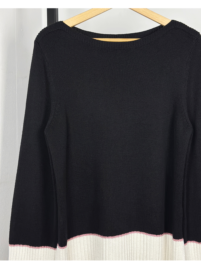 Chaleco negro cuello bote 2