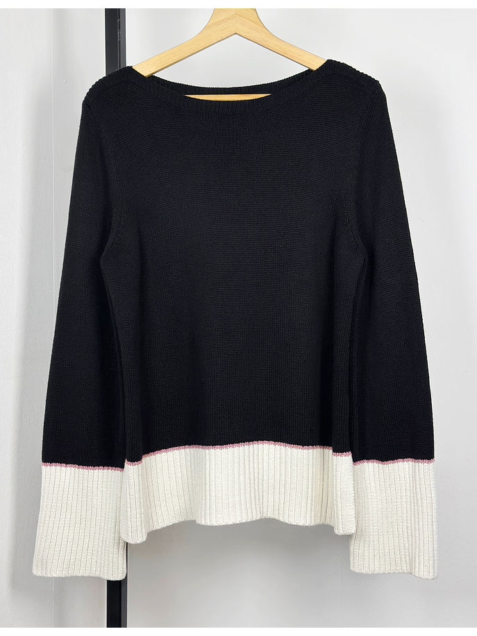 Chaleco negro cuello bote 1